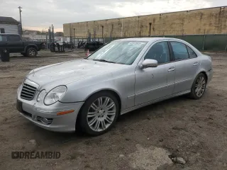 2007 Mercedes-Benz E-Class 3.5L with VIN WDBUF56X17B120288, listed as a Copart auction lot 42972605 with 208,635 mi miles and Salvage Title. Bid and sale history available at carsss.com. Image 1.