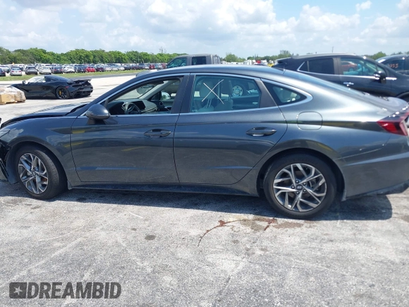 2023 Hyundai Sonata SEL z VIN KMHL64JA3PA277025, wystawiony jako IAAI lot #42301657 z przebiegiem 38 378 mil mil oraz . Historia ofert i sprzedaży dostępna na DreamBid. Obrazek 13.