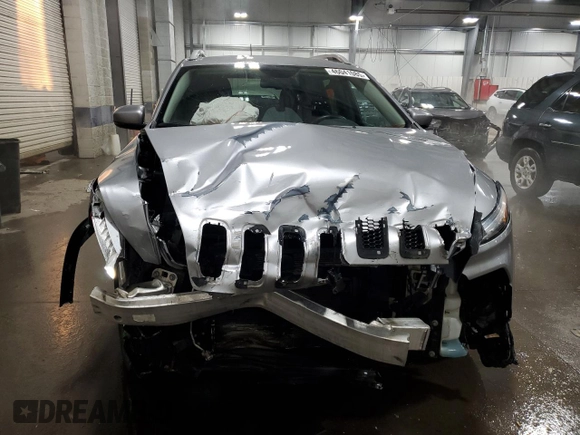 2016 Jeep Cherokee Limited with VIN 1C4PJMDB2GW213358, listed as a Copart auction lot 46041085 with 97,239 mi miles and Salvage Title. Bid and sale history available at DreamBid. Image 5.