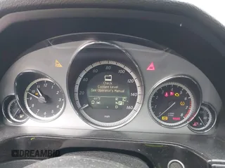 2010 Mercedes-Benz E-Class E 550 Luxury with VIN WDDHF9AB4AA128264, listed as a IAAI auction lot 41842230 with 216,724 mi miles. Bid and sale history available at carsss.com. Image 7.