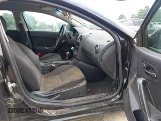 2007 Pontiac G6 1SV Value Leader z VIN 1G2ZF58B274237721, wystawiony jako IAAI lot #42410746 z przebiegiem Nie podano mil oraz . Historia ofert i sprzedaży dostępna na DreamBid. Obrazek 5.
