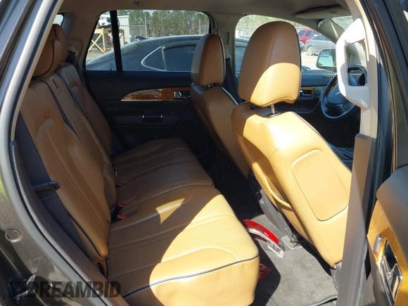 2011 Lincoln MKX with VIN 2LMDJ6JK1BBJ11840, listed as a IAAI auction lot 41769107 with 202,313 mi miles. Bid and sale history available at carsss.com. Image 8.