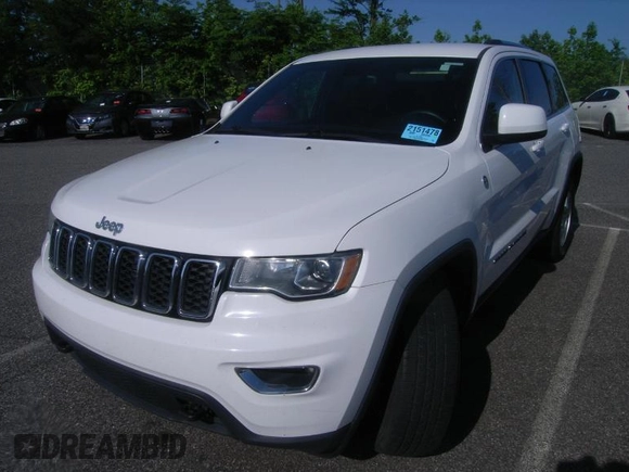 2017 Jeep Grand Cherokee Altitude z VIN 1C4RJFAGXHC821197, wystawiony jako IAAI lot #42402173 z przebiegiem 132 054 mil mil oraz . Historia ofert i sprzedaży dostępna na DreamBid. Obrazek 17.