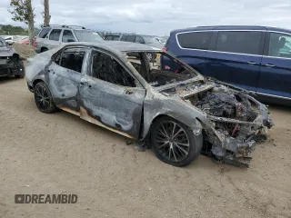2019 Toyota Camry Hybrid LE z VIN 4T1B21HK4KU514536, wystawiony jako Copart lot #54632285 z przebiegiem Nie podano mil oraz Nie do naprawy • Non repairable. Historia ofert i sprzedaży dostępna na DreamBid. Obrazek 4.
