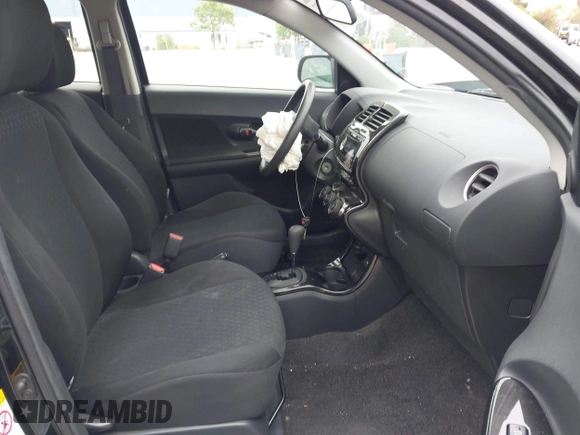 2009 Scion xD with VIN JTKKU10469J034191, listed as a IAAI auction lot 41982622 with 175,743 mi miles. Bid and sale history available at carsss.com. Image 5.