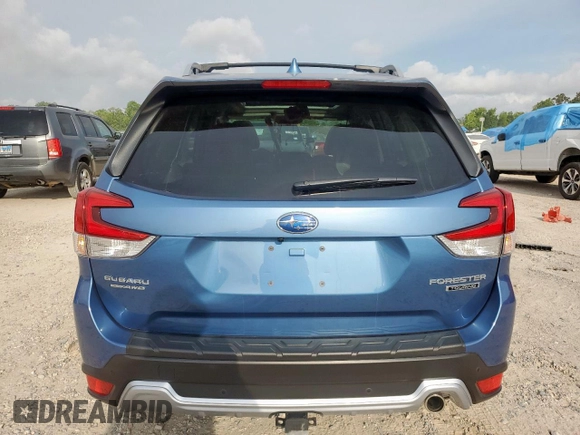 2023 Subaru Forester Touring с VIN JF2SKARC8PH454113, выставлен на аукционе Copart как лот 57437985 с пробегом 3 035 миль миль и Списание • Salvage title. История ставок и продаж доступна на DreamBid. Изображение 6.