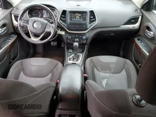 2014 Jeep Cherokee Latitude z VIN 1C4PJMCBXEW220587, wystawiony jako Copart lot #54733665 z przebiegiem 176 502 mil mil oraz Szkoda całkowita • Salvage title. Historia ofert i sprzedaży dostępna na DreamBid. Obrazek 8.
