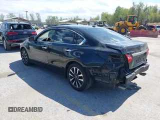 2016 Nissan Altima SR with VIN 1N4AL3AP0GC176277, listed as a IAAI auction lot 42022062 with 162,046 mi miles and . Bid and sale history available at carsss.com. Image 3.