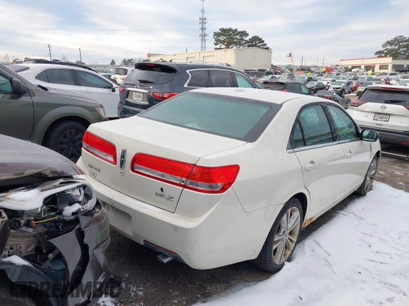 2012 Lincoln MKZ with VIN 3LNHL2GC2CR811515, listed as a IAAI auction lot 41335104 with 354,263 mi miles. Bid and sale history available at carsss.com. Image 4.