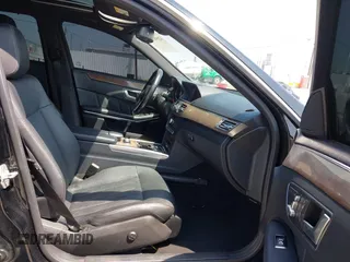 2014 Mercedes-Benz E 550 Sport with VIN WDDHF9BB3EA853780, listed as a IAAI auction lot 42098579 with 156,713 mi miles and . Bid and sale history available at DreamBid. Image 5.