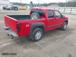 2008 Chevrolet Colorado LT w/1LT with VIN 1GCDT33E088223864, listed as a IAAI auction lot 41952417 with 148,095 mi miles. Bid and sale history available at carsss.com. Image 4.