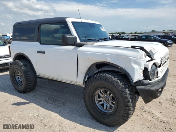 2022 Ford Bronco with VIN 1FMDE5AHXNLB04386, listed as a Copart auction lot 51952215 with 36,839 mi miles and Salvage Title. Bid and sale history available at carsss.com. Image 4.