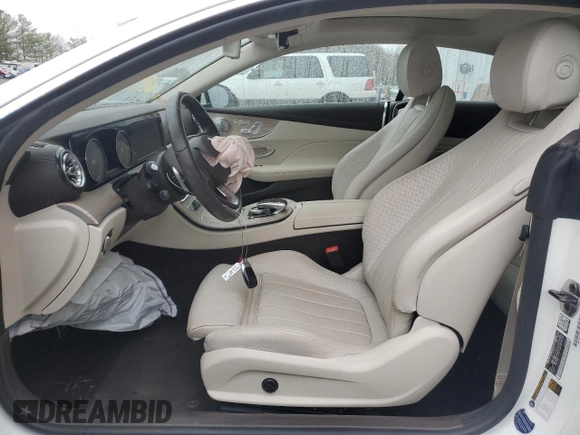 2018 Mercedes-Benz E 400 with VIN WDD1J6GB4JF015911, listed as a Copart auction lot 51815785 with 40,160 mi miles and Salvage Title. Bid and sale history available at DreamBid. Image 7.