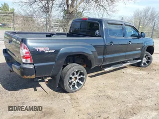 2009 Toyota Tacoma z VIN 5TEMU52N79Z662019, wystawiony jako IAAI lot #42101648 z przebiegiem 344 119 mil mil oraz . Historia ofert i sprzedaży dostępna na DreamBid. Obrazek 4.