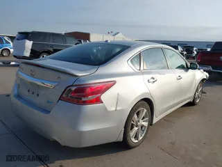 2013 Nissan Altima 2.5 SL with VIN 1N4AL3AP0DN417223, listed as a IAAI auction lot 41888931 with 230,608 mi miles. Bid and sale history available at carsss.com. Image 4.