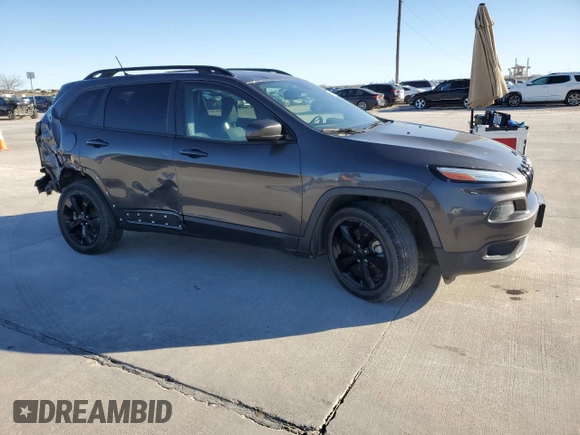 2018 Jeep Cherokee Latitude с VIN 1C4PJLCB2JD620255, выставлен на аукционе Copart как лот 86586724 с пробегом 72 798 миль миль и Списание • Salvage title. История ставок и продаж доступна на DreamBid. Изображение 4.