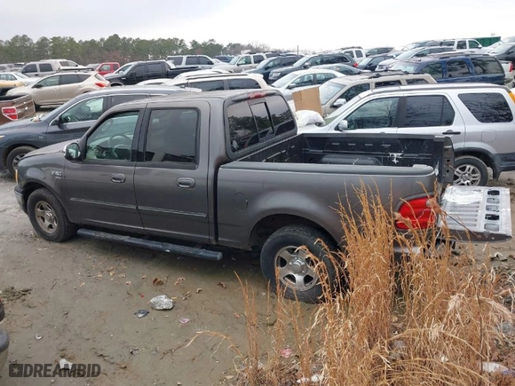 2002 Ford F-150 XLT with VIN 1FTRW07L72KC51644, listed as a IAAI auction lot 41460373 with 1 mi miles. Bid and sale history available at carsss.com. Image 3.
