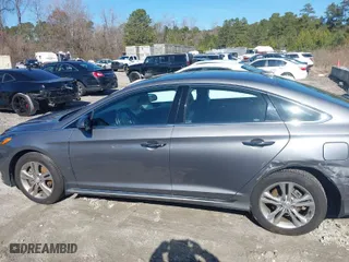 2019 Hyundai Sonata Sport with VIN 5NPE34AF9KH795658, listed as a IAAI auction lot 41408968 with 66,501 mi miles. Bid and sale history available at carsss.com. Image 14.