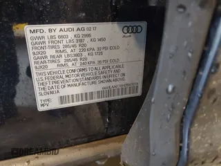 2017 Audi Q7 Premium Plus z VIN WA1LAAF75HD047074, wystawiony jako IAAI lot #42223975 z przebiegiem 126 501 mil mil oraz . Historia ofert i sprzedaży dostępna na DreamBid. Obrazek 9.