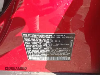 2023 Volkswagen Atlas SE z VIN 1V2JR2CA0PC538697, wystawiony jako IAAI lot #41347126 z przebiegiem 28 310 mil mil oraz . Historia ofert i sprzedaży dostępna na DreamBid. Obrazek 9.