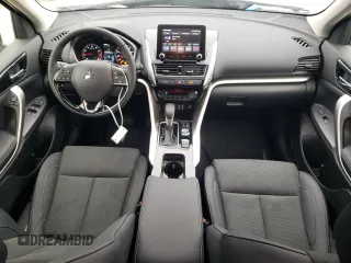 2025 Mitsubishi Eclipse Cross SE z VIN JA4ATWAA9SZ008032, wystawiony jako Copart lot #56336915 z przebiegiem 16 mil mil oraz Szkoda całkowita • Salvage title. Historia ofert i sprzedaży dostępna na DreamBid. Obrazek 8.