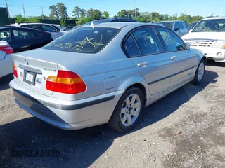 2003 BMW 3 Series 325xi with VIN WBAEU33443PM57946, listed as a IAAI auction lot 42305280 with Not provided miles and . Bid and sale history available at DreamBid. Image 4.