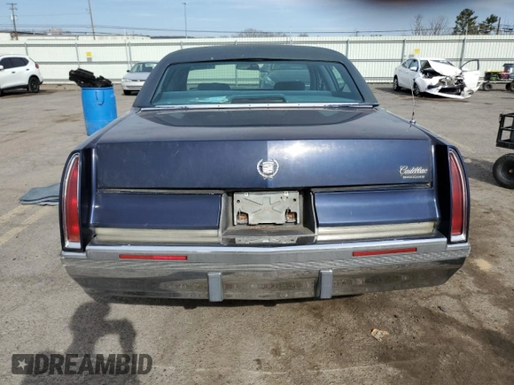 1996 Cadillac Fleetwood z VIN 1G6DW52P7TR700057, wystawiony jako Copart lot #49994225 z przebiegiem 115 819 mil mil oraz Czysty tytuł • Clean title. Historia ofert i sprzedaży dostępna na DreamBid. Obrazek 6.