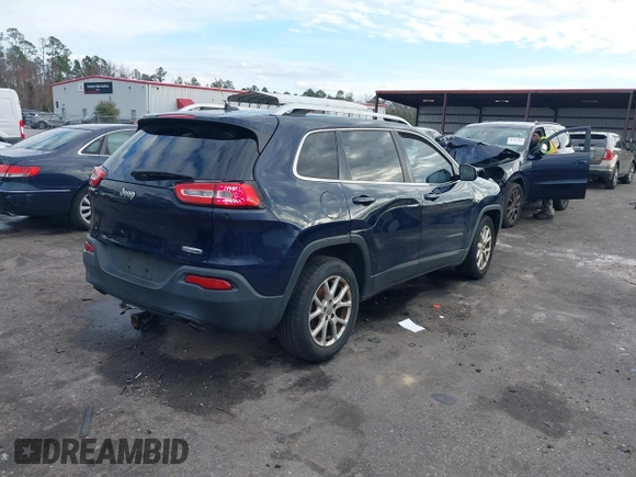 2014 Jeep Cherokee Latitude with VIN 1C4PJLCS2EW228418, listed as a IAAI auction lot 41416407 with 154,192 mi miles. Bid and sale history available at carsss.com. Image 4.