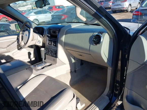 2006 Ford Explorer XLT with VIN 1FMEU73896ZA09638, listed as a IAAI auction lot 41452293 with 174,980 mi miles and . Bid and sale history available at DreamBid. Image 5.