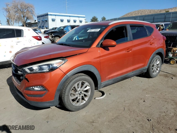 2016 Hyundai Tucson SE with VIN KM8J3CA45GU102861, listed as a Copart auction lot 82211644 with 90,262 mi miles and Salvage Title. Bid and sale history available at carsss.com. Image 1.