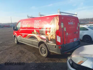2020 Ford Transit Cargo z VIN 1FTBR1Y83LKB49056, wystawiony jako IAAI lot #41168050 z przebiegiem 91 855 mil mil oraz . Historia ofert i sprzedaży dostępna na DreamBid. Obrazek 14.