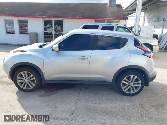 2017 Nissan Juke SL with VIN JN8AF5MR5HT700104, listed as a IAAI auction lot 41204580 with 108,537 mi miles and . Bid and sale history available at carsss.com. Image 14.