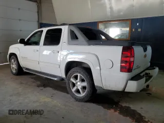 2011 Chevrolet Avalanche LT z VIN 3GNTKFE37BG206998, wystawiony jako Copart lot #88472885 z przebiegiem 142 538 mil mil oraz Nie do naprawy • Non repairable. Historia ofert i sprzedaży dostępna na DreamBid. Obrazek 2.