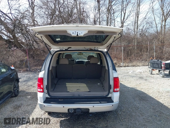 2002 Ford Explorer с VIN 1FMZU75E12ZA77334, выставлен на аукционе IAAI как лот 41714883 с пробегом 174 645 миль миль и . История ставок и продаж доступна на DreamBid. Изображение 16.