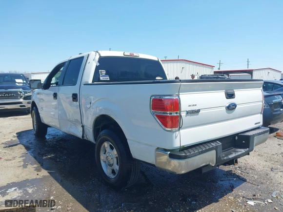 2013 Ford F-150 XL with VIN 1FTEW1CM7DFC06198, listed as a IAAI auction lot 41979746 with 197,674 mi miles. Bid and sale history available at carsss.com. Image 3.