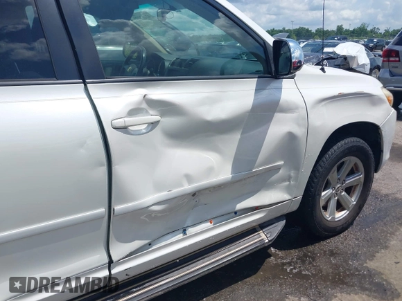 2008 Toyota Highlander z VIN JTEDS41A782067622, wystawiony jako IAAI lot #42287779 z przebiegiem 253 583 mil mil oraz . Historia ofert i sprzedaży dostępna na DreamBid. Obrazek 6.