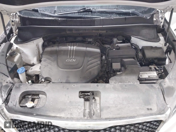 2016 Kia Sorento LX with VIN 5XYPGDA51GG047781, listed as a IAAI auction lot 42137935 with 103,386 mi miles. Bid and sale history available at carsss.com. Image 10.