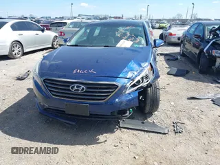 2015 Hyundai Sonata Limited with VIN 5NPE34AF3FH097293, listed as a IAAI auction lot 41811245 with 114,744 mi miles and . Bid and sale history available at carsss.com. Image 12.