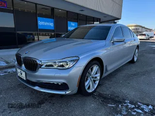 2017 BMW 7 Series 750i с VIN WBA7F0C31HGM21647, выставлен на аукционе Copart как лот 48763345 с пробегом 27 590 миль миль и Чистый • Clean title. История ставок и продаж доступна на DreamBid. Изображение 2.