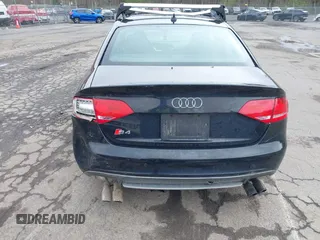 2012 Audi S4 Premium Plus z VIN WAUDGAFL4CA092360, wystawiony jako IAAI lot #42059231 z przebiegiem 172 696 mil mil oraz . Historia ofert i sprzedaży dostępna na DreamBid. Obrazek 17.