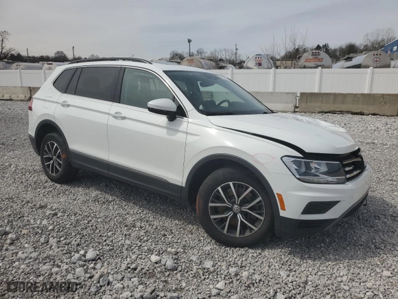 2020 Volkswagen Tiguan SE with VIN 3VV2B7AX0LM139555, listed as a Copart auction lot 51920835 with 43,631 mi miles and Salvage Title. Bid and sale history available at carsss.com. Image 4.