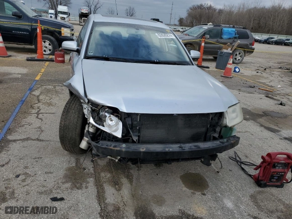 2003 Volkswagen Passat GLX with VIN WVWTH63B63P283411, listed as a Copart auction lot 82626274 with 173,413 mi miles and Salvage Title. Bid and sale history available at carsss.com. Image 5.