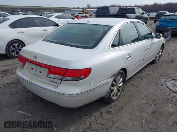 2008 Hyundai Azera Limited с VIN KMHFC46F18A306212, выставлен на аукционе IAAI как лот 42025792 с пробегом 230 350 миль миль и . История ставок и продаж доступна на DreamBid. Изображение 4.