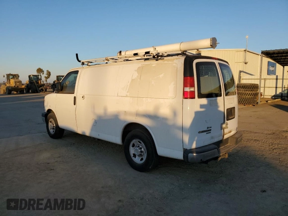 2014 Chevrolet Express Cargo z VIN 1GCWGFCB0E1122350, wystawiony jako Copart lot #58278045 z przebiegiem 99 593 mil mil oraz Czysty tytuł • Clean title. Historia ofert i sprzedaży dostępna na DreamBid. Obrazek 2.