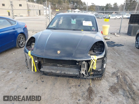 2020 Porsche Macan GTS with VIN WP1AG2A53LLB55147, listed as a IAAI auction lot 41235192 with 27,906 mi miles and . Bid and sale history available at DreamBid. Image 13.