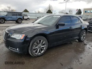 2014 Chrysler 300 with VIN 2C3CCAGG7EH298065, listed as a Copart auction lot 45703325 with 140,800 mi miles and Salvage Title. Bid and sale history available at carsss.com. Image 1.