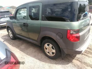 2005 Honda Element EX z VIN 5J6YH28665L026747, wystawiony jako IAAI lot #42332191 z przebiegiem Nie podano mil oraz . Historia ofert i sprzedaży dostępna na DreamBid. Obrazek 3.