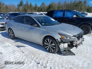 2019 Nissan Altima 2.5 SR with VIN 1N4BL4CV0KC120287, listed as a IAAI auction lot 41580295 with 103,339 mi miles. Bid and sale history available at carsss.com. Image 1.