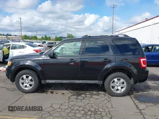 2011 Ford Escape Limited z VIN 1FMCU0E74BKB27716, wystawiony jako IAAI lot #42078584 z przebiegiem 213 689 mil mil oraz . Historia ofert i sprzedaży dostępna na DreamBid. Obrazek 14.