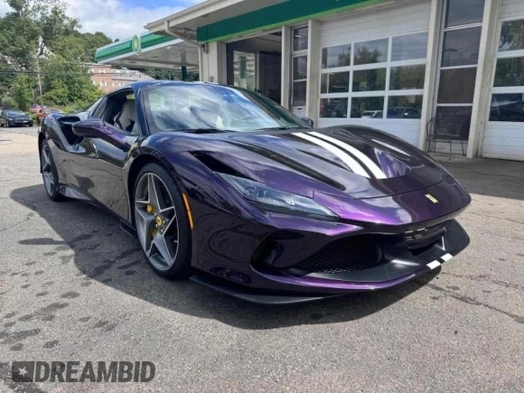 2022 Ferrari F8 z VIN ZFF93LMA1N0275100, wystawiony jako Copart lot #87539545 z przebiegiem 3 660 mil mil oraz Szkoda całkowita • Salvage title. Historia ofert i sprzedaży dostępna na DreamBid. Obrazek 1.